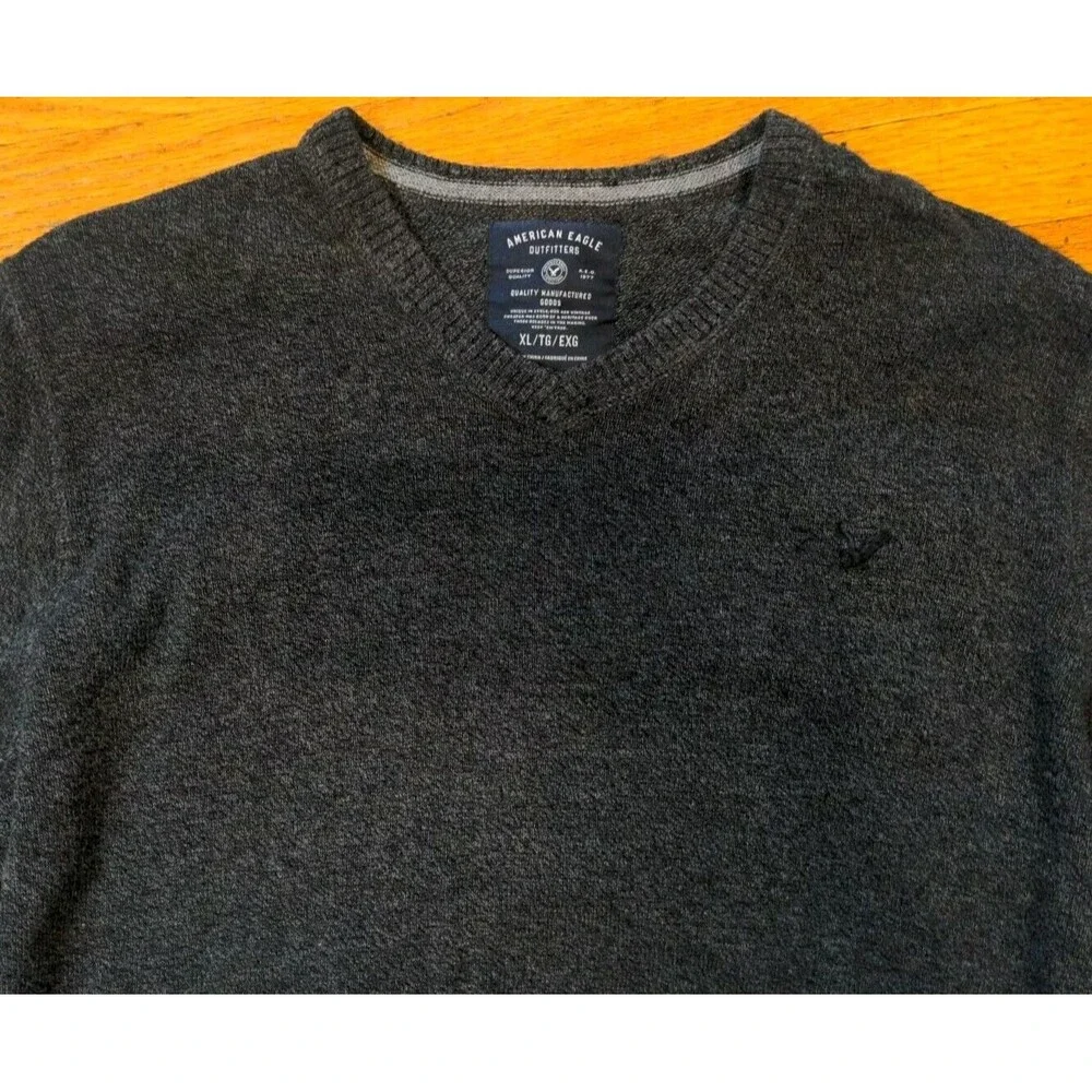 Men's American Eagle Long Sleeve Gray V-Neck Cotton Sweater Size XL EUC